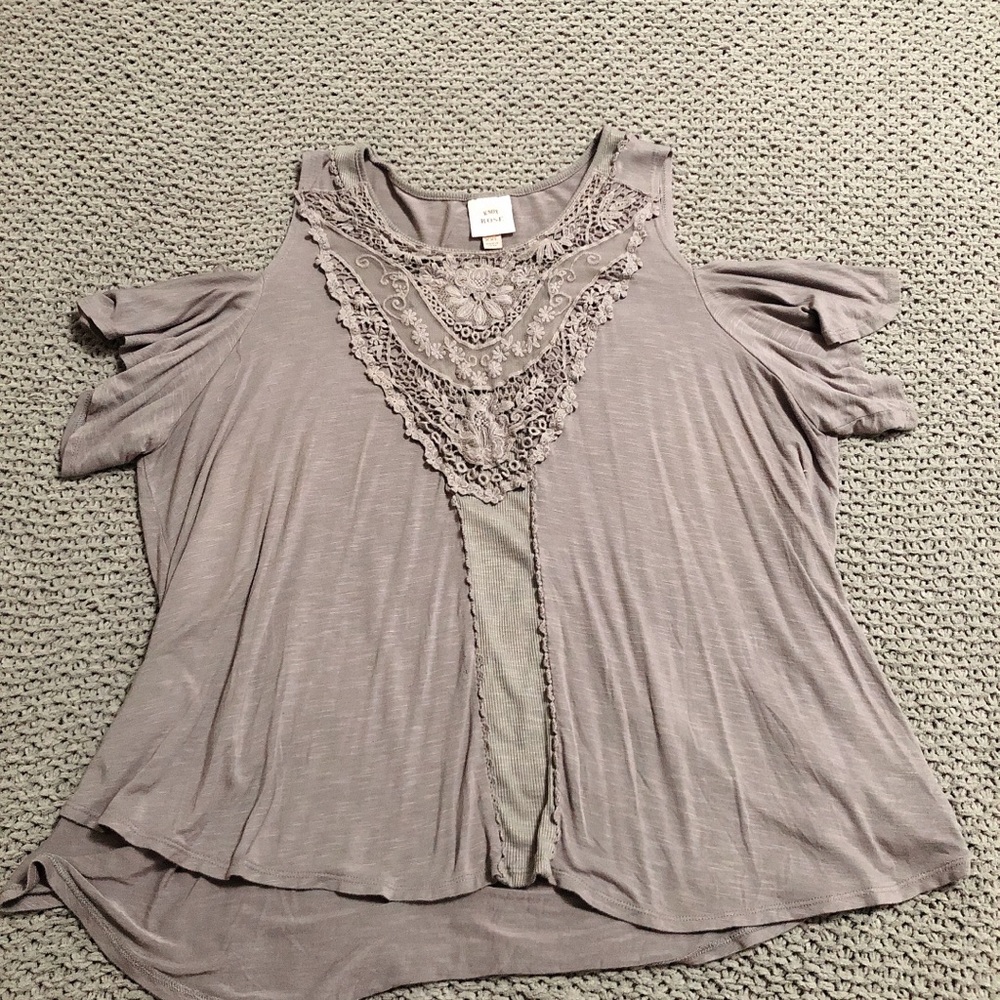 Knox Rose off-the shoulder top